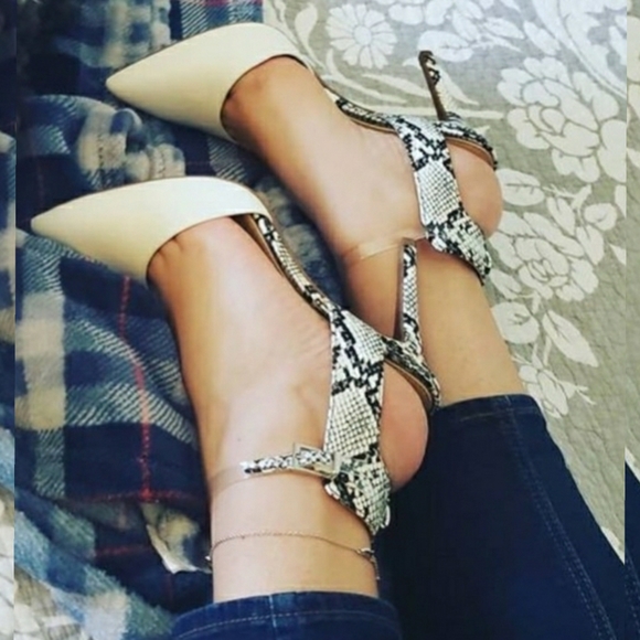 🔥Jessica Simpson White Hadiya Pumps - Picture 2 of 16